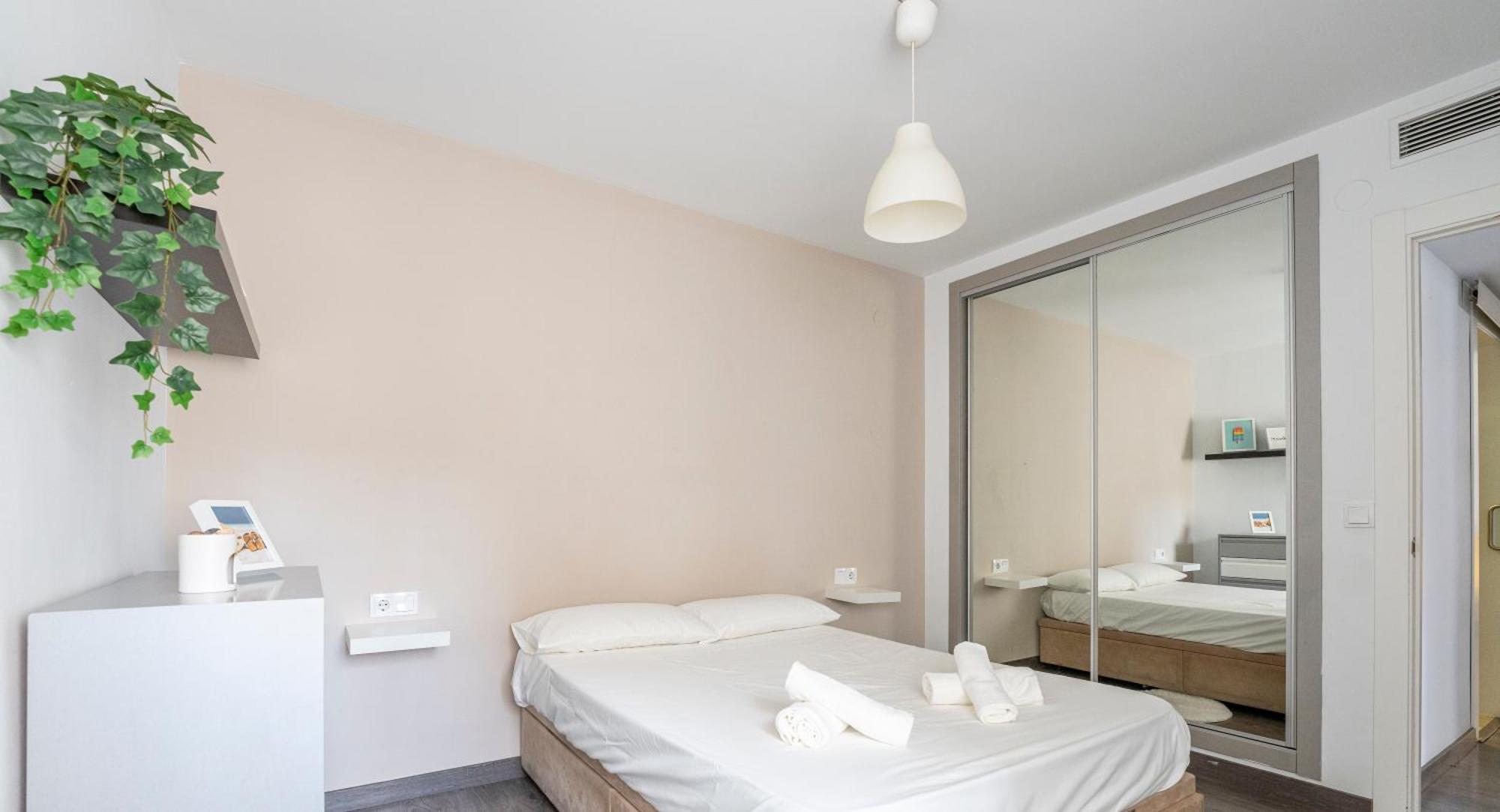 Apartament Ludy'S Vialia Center Malaga Exterior photo